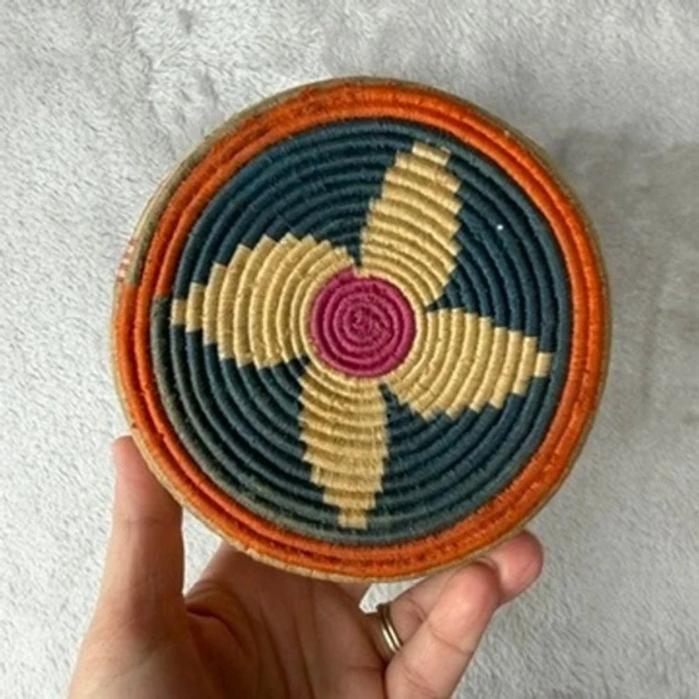 Handwoven‎ basket Trinket Box Lid Colorful Geometric Pattern Small Organizer